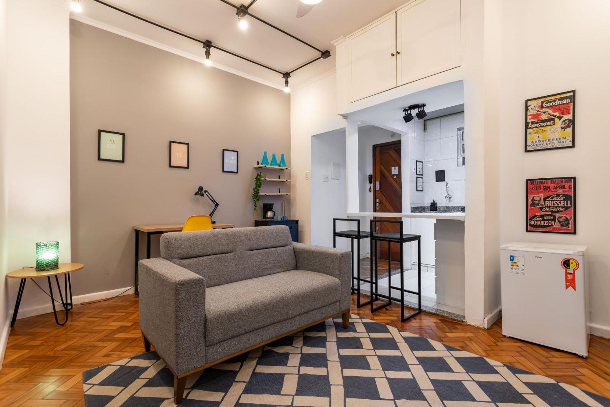 Pineapples Nsc808 - Até 2 Pessoas Em ótima Localização De Copacabana Apartamento *