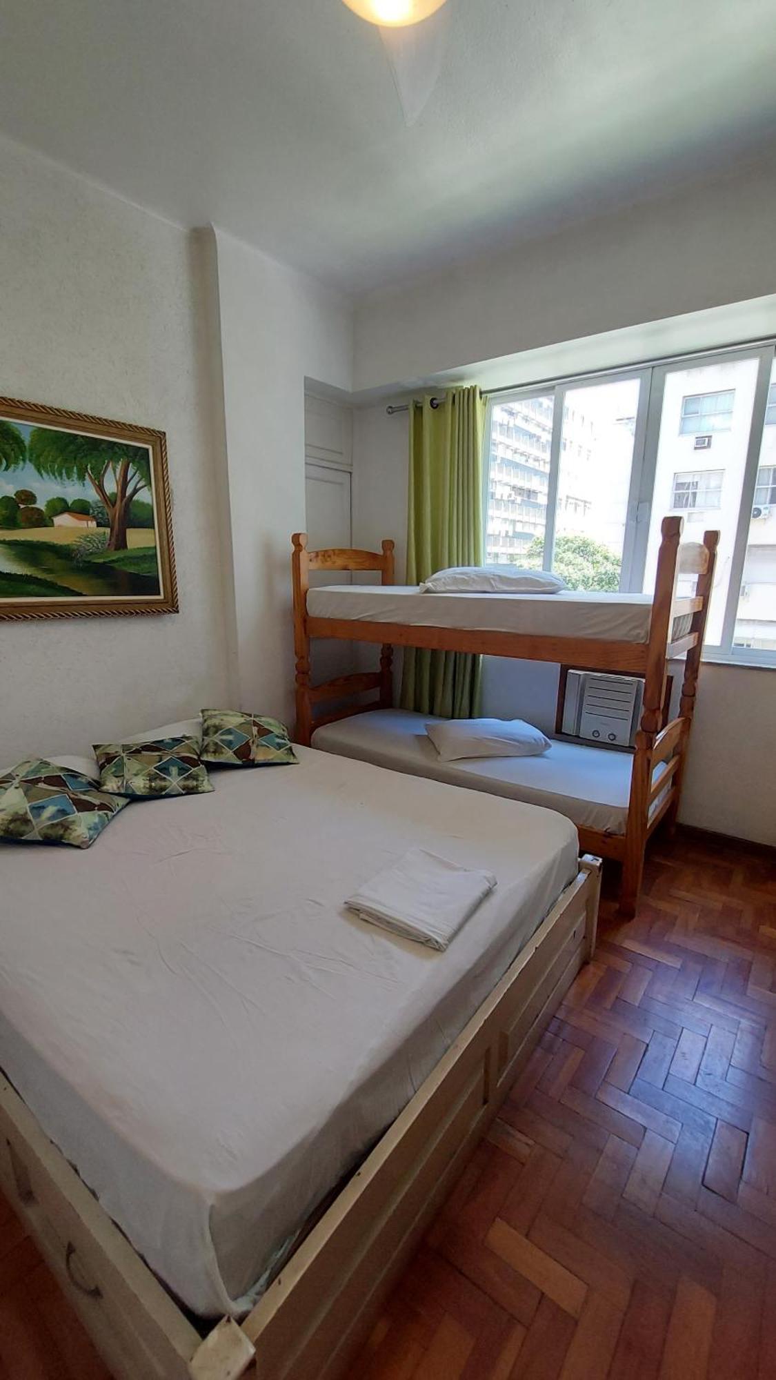 Apartamento Copacabana Vista Lateral Mar Rio de Janeiro