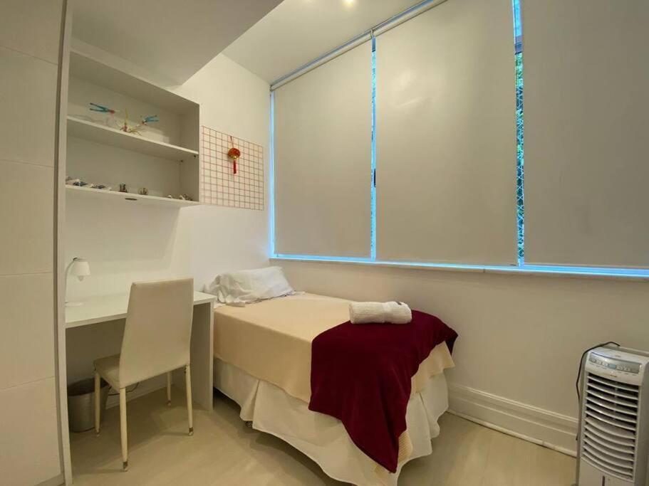 Av Atlantica - 3 Bedroom - Leme