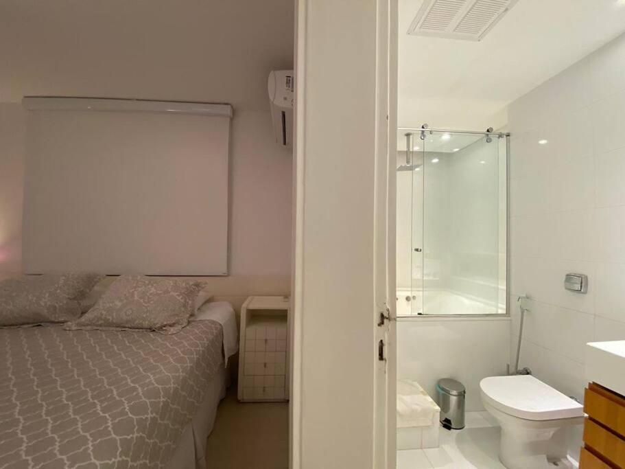 Av Atlantica - 3 Bedroom - Leme *