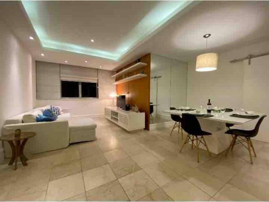 Apartamento Av Atlantica - 3 Bedroom - Leme Rio de Janeiro