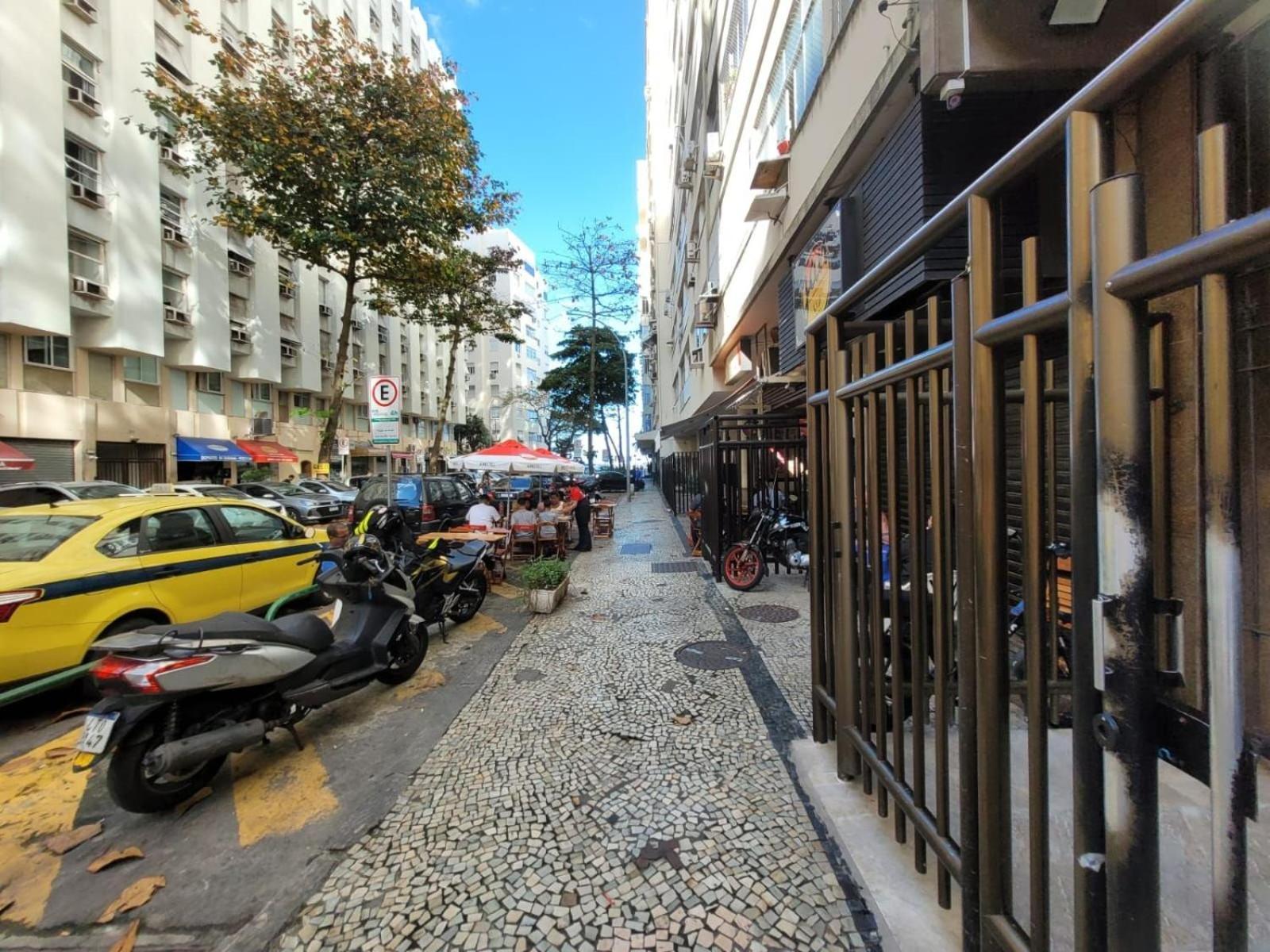 Copacabana 50 Meters From The Sea * Rio de Janeiro