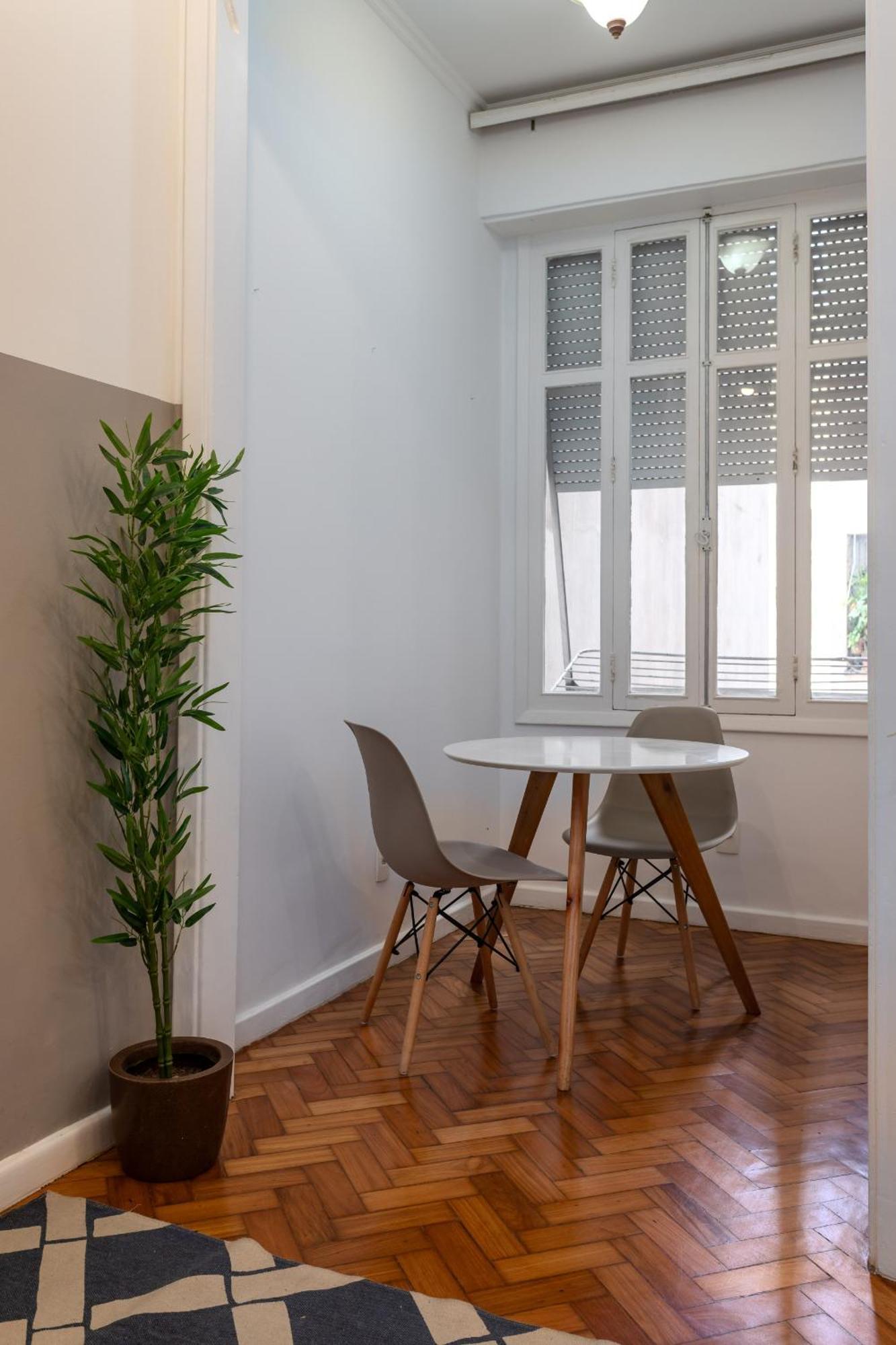Pineapples Nsc808 - Até 2 Pessoas Em ótima Localização De Copacabana Apartamento