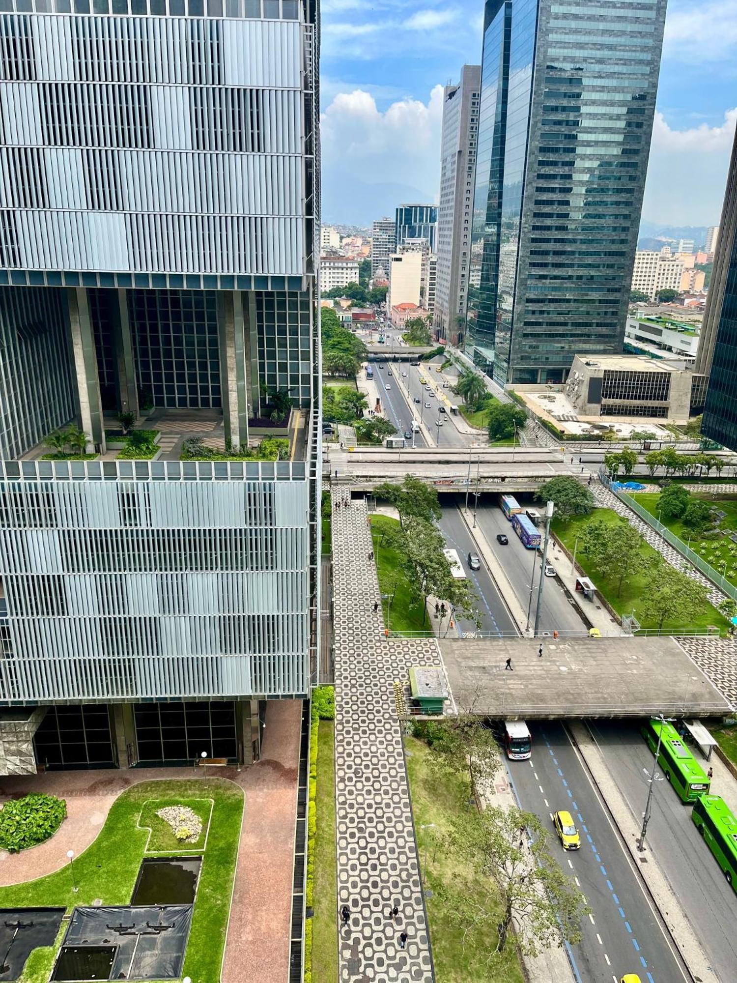 No Largo Da Carioca -