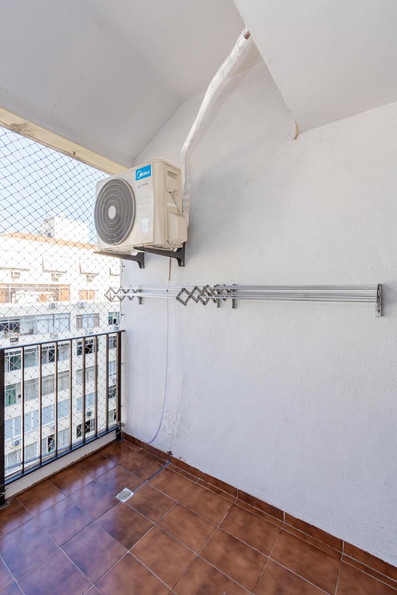 Flat Posto 6 Com Piscina - Copacabana *