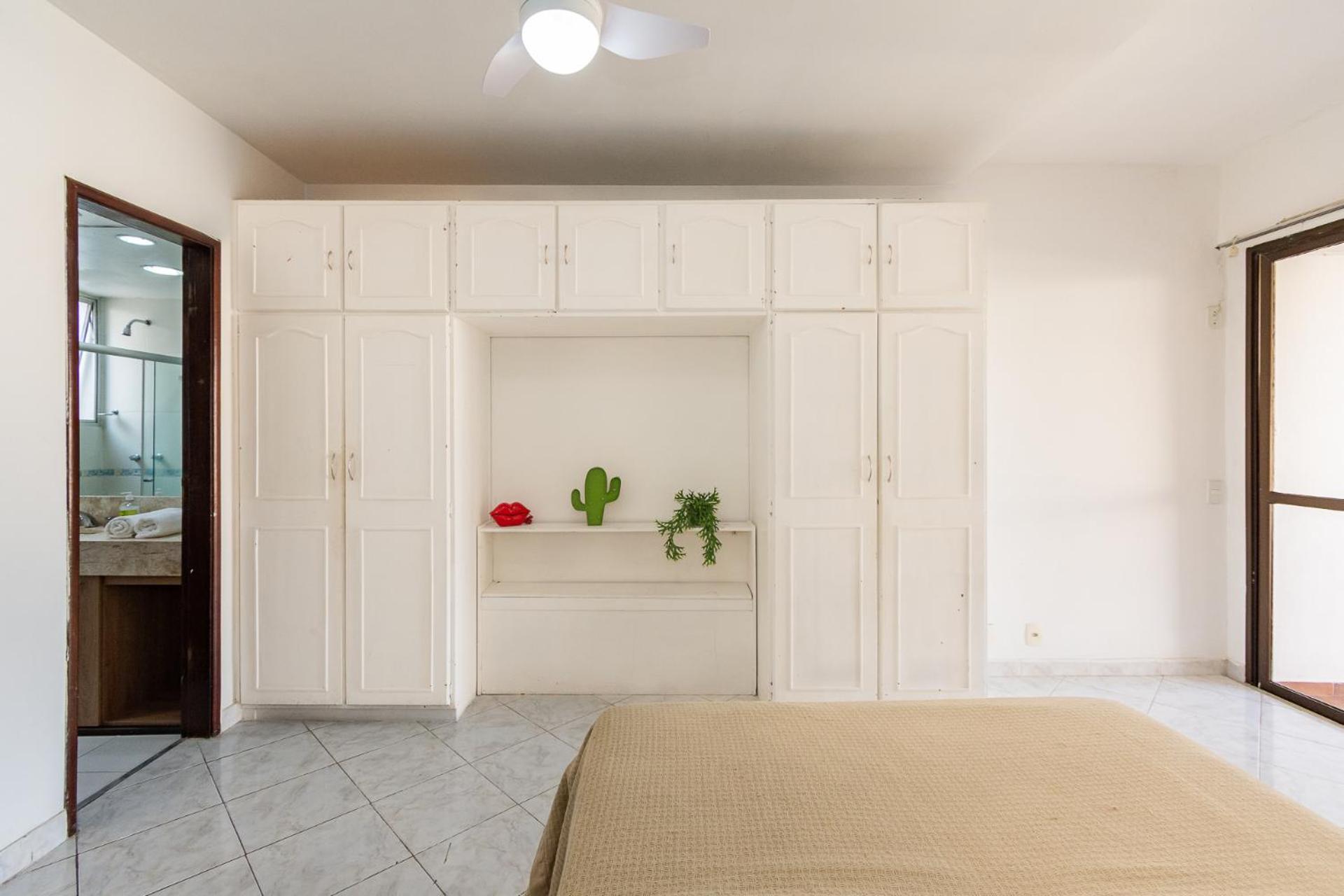 Flat Posto 6 Com Piscina - Copacabana *