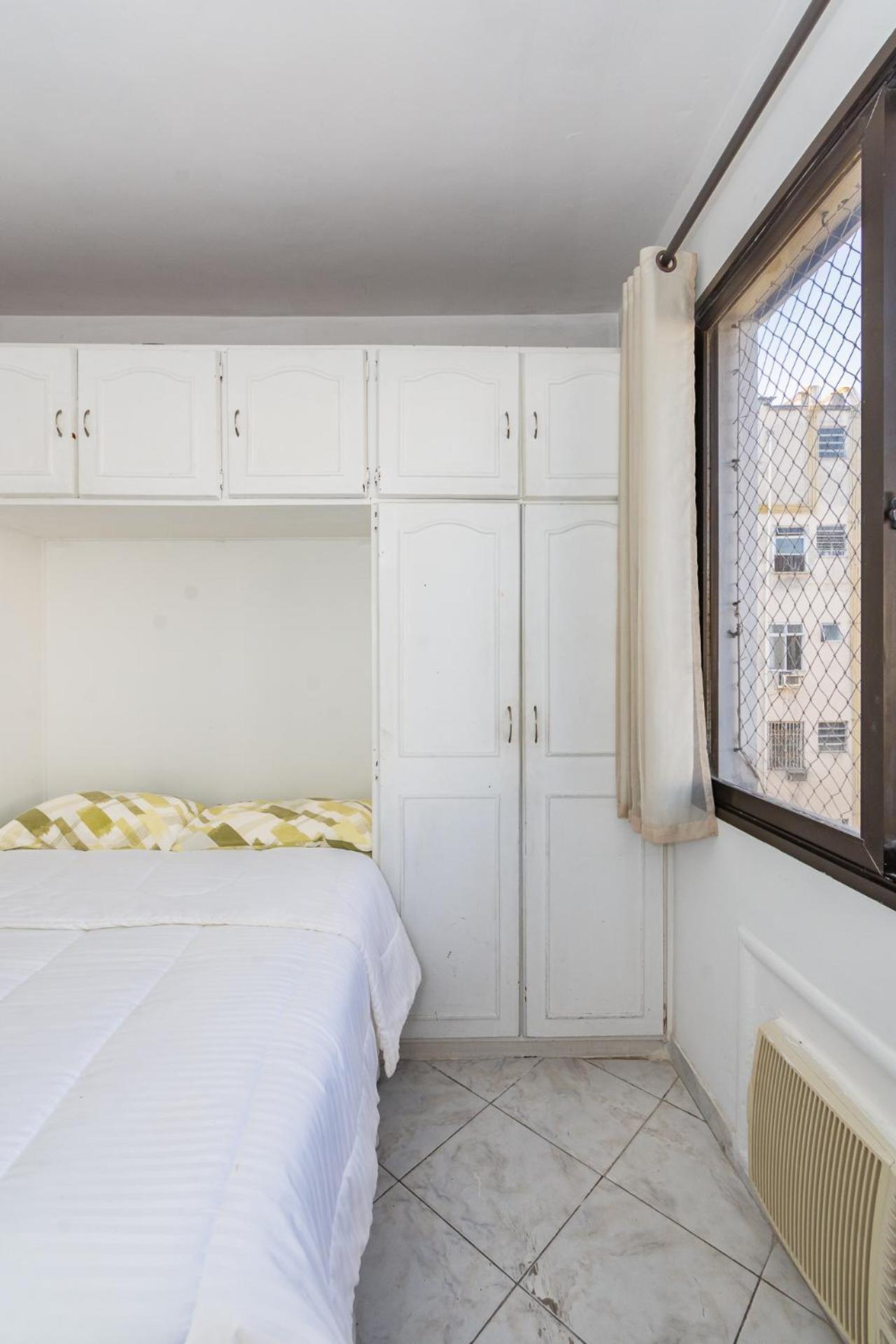 Flat Posto 6 Com Piscina - Copacabana *