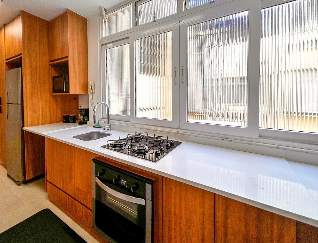Apartamento Otimo Apto A 350m Da De Copacabana Rj *
