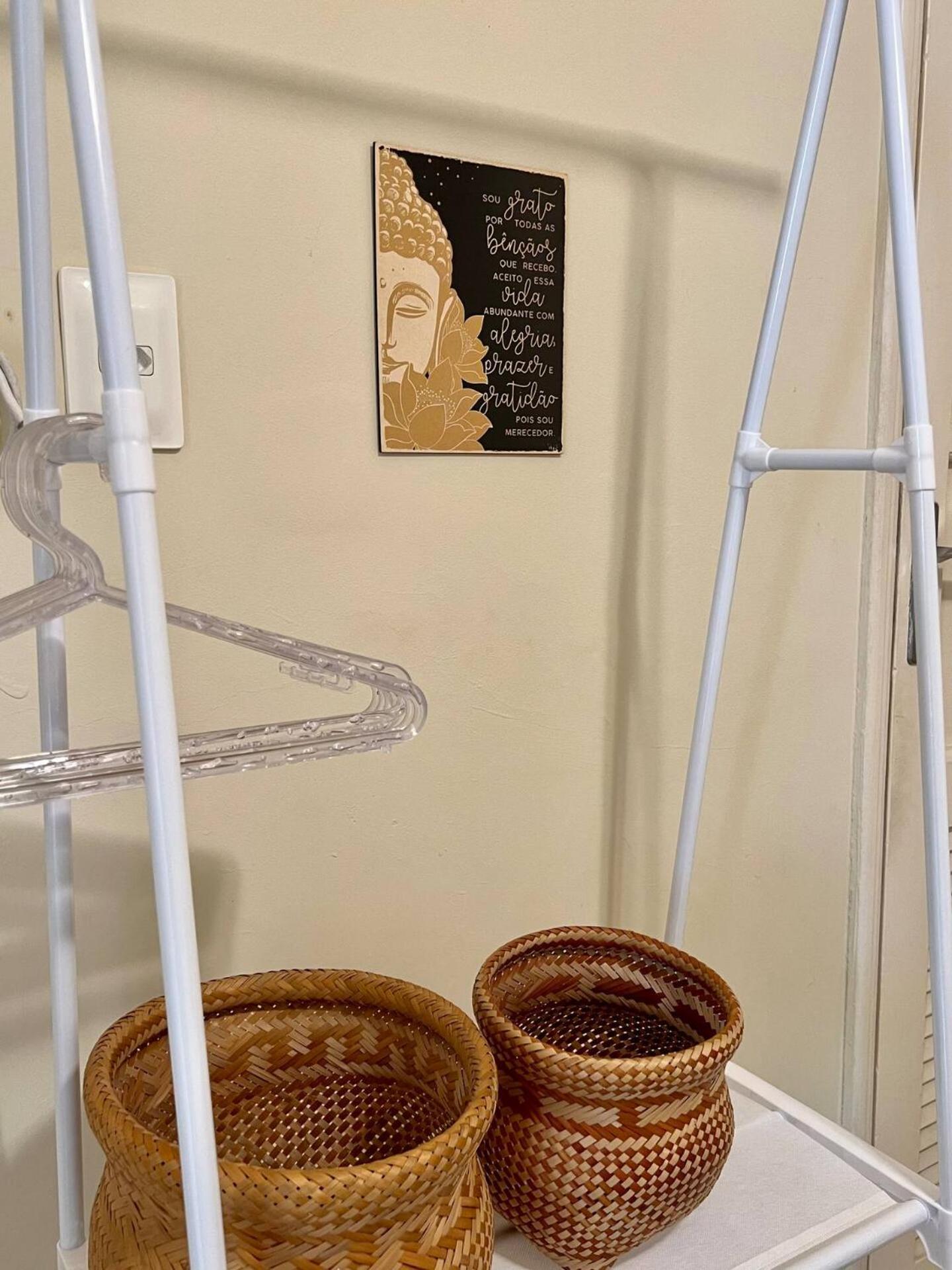 Apartamento Bem Localizado Com Garagem