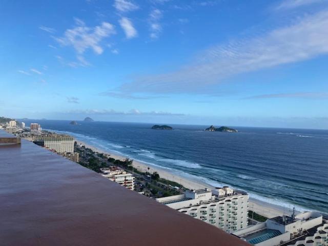 Lindo Apto De 2 Quartos E 2 Banheiros Sociais No Barramares Com Comercio Proximo, Piscina, Quadras, Parquinhos, Brinquedoteca, Emprestimo De Cadeiras E Barracas De Cortesia, Em Frente A Praia, Limpissimo, Com No * Rio de Janeiro