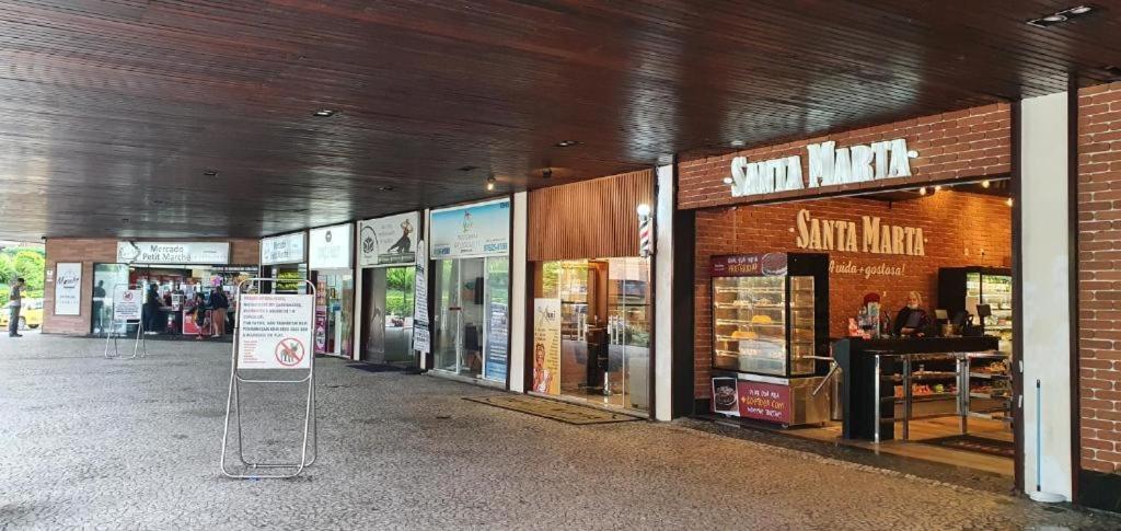 Apartamento Lindo Apto De 2 Quartos E 2 Banheiros Sociais No Barramares Com Comercio Proximo, Piscina, Quadras, Parquinhos, Brinquedoteca, Emprestimo De Cadeiras E Barracas De Cortesia, Em Frente A Praia, Limpissimo, Com No