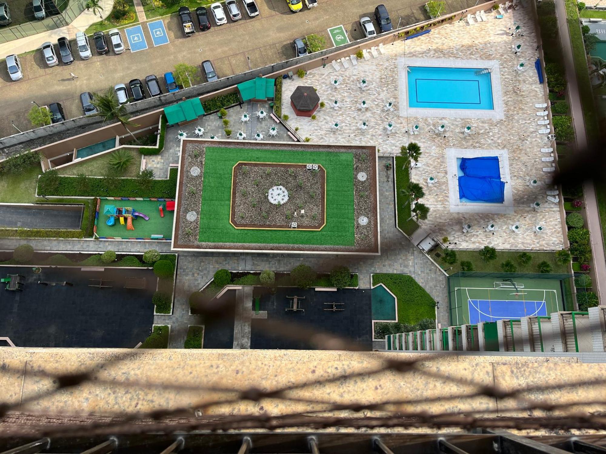 Cobertura Com Linda Vista Mar . Apartamento *