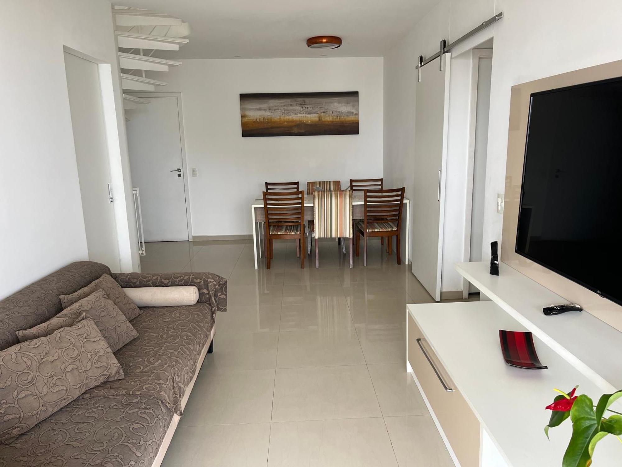 Cobertura Com Linda Vista Mar . Apartamento