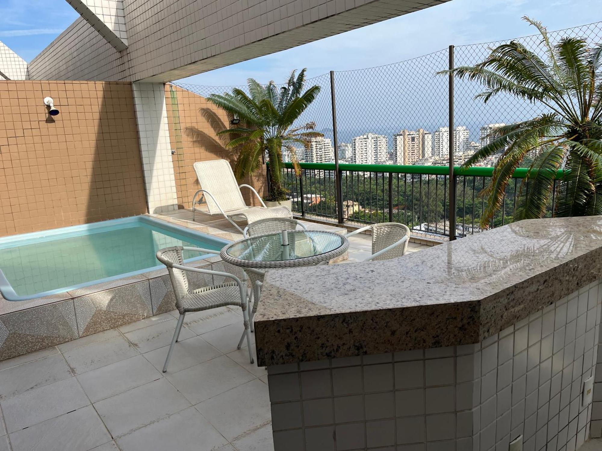 Apartamento Cobertura Com Linda Vista Mar .