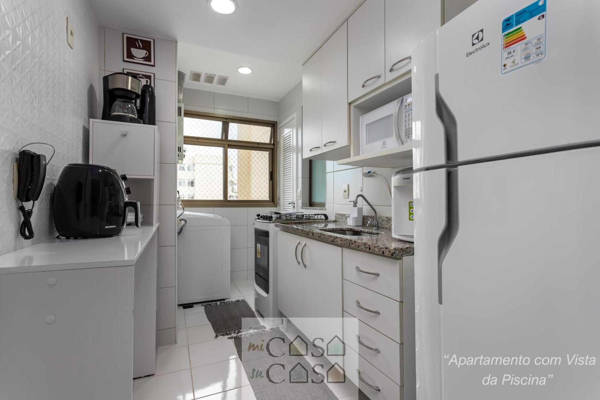 3 Quartos Com Estacionamento Em Com Portaria 24h, Piscina, Sauna E Parquinho Infantil - Com Ar Condicionado, Smartv, Wi-fi 120 Mbps E Cozinha Completa