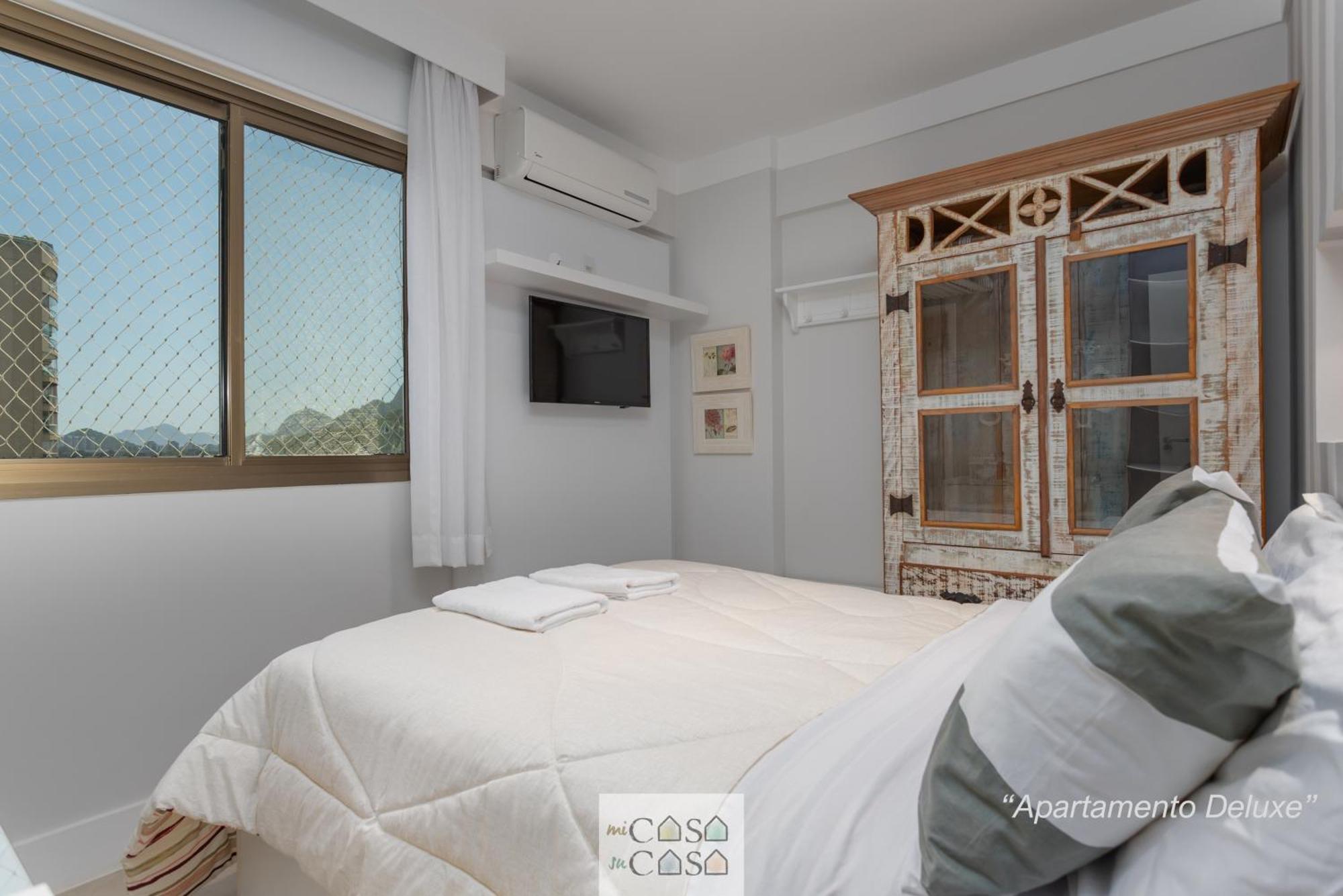 3 Quartos Com Estacionamento Em Com Portaria 24h, Piscina, Sauna E Parquinho Infantil - Com Ar Condicionado, Smartv, Wi-fi 120 Mbps E Cozinha Completa Rio de Janeiro