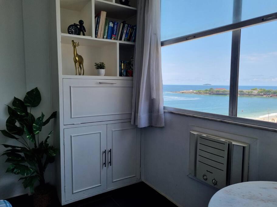 Front Ocean Copacabana Apartment Rio de Janeiro