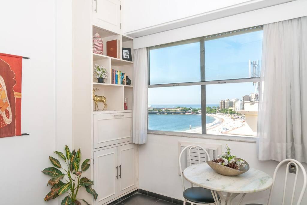 Front Ocean Copacabana Apartment Rio de Janeiro
