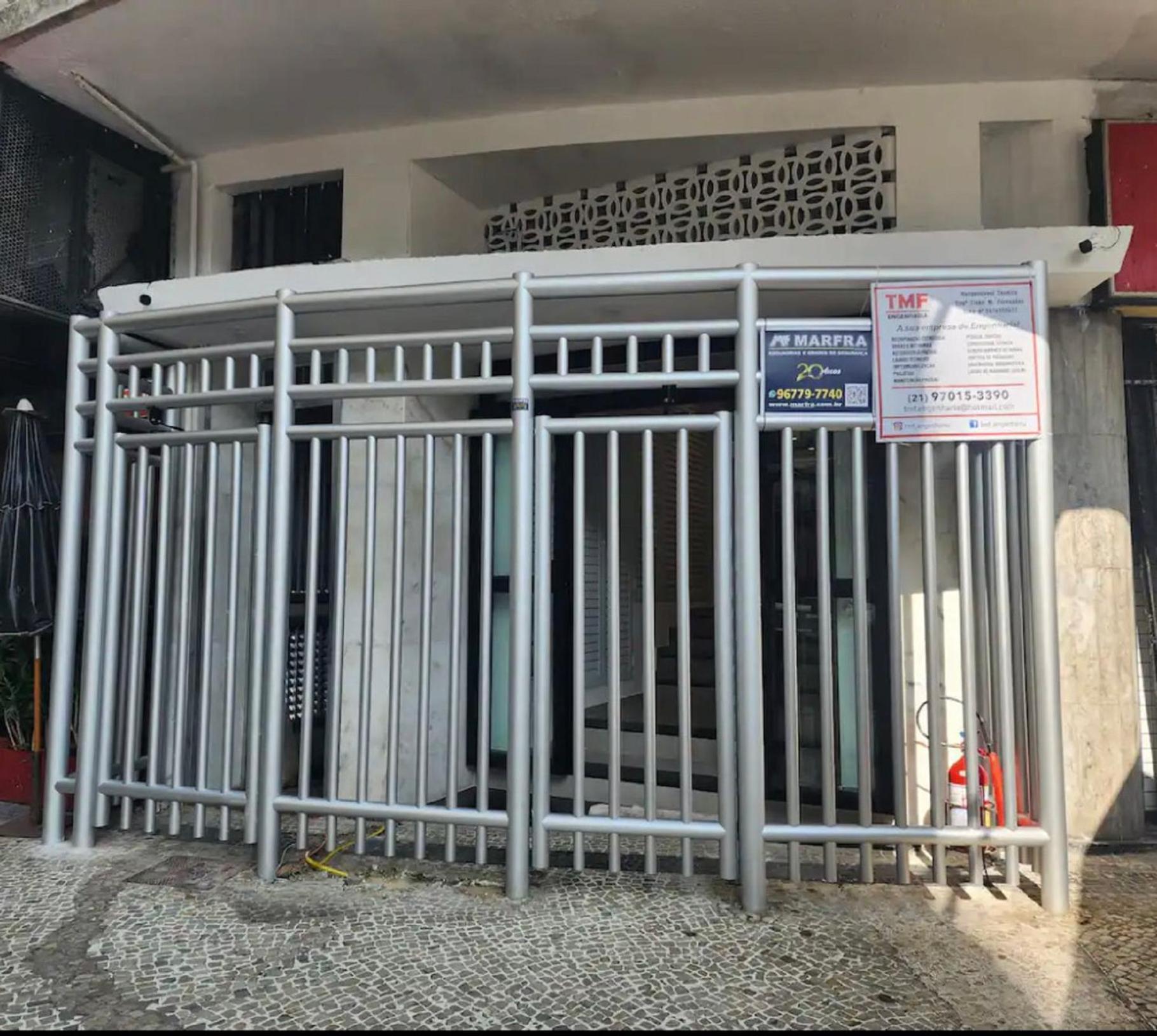 Casa de férias Copacabana Qt E Sala 300mts Da *