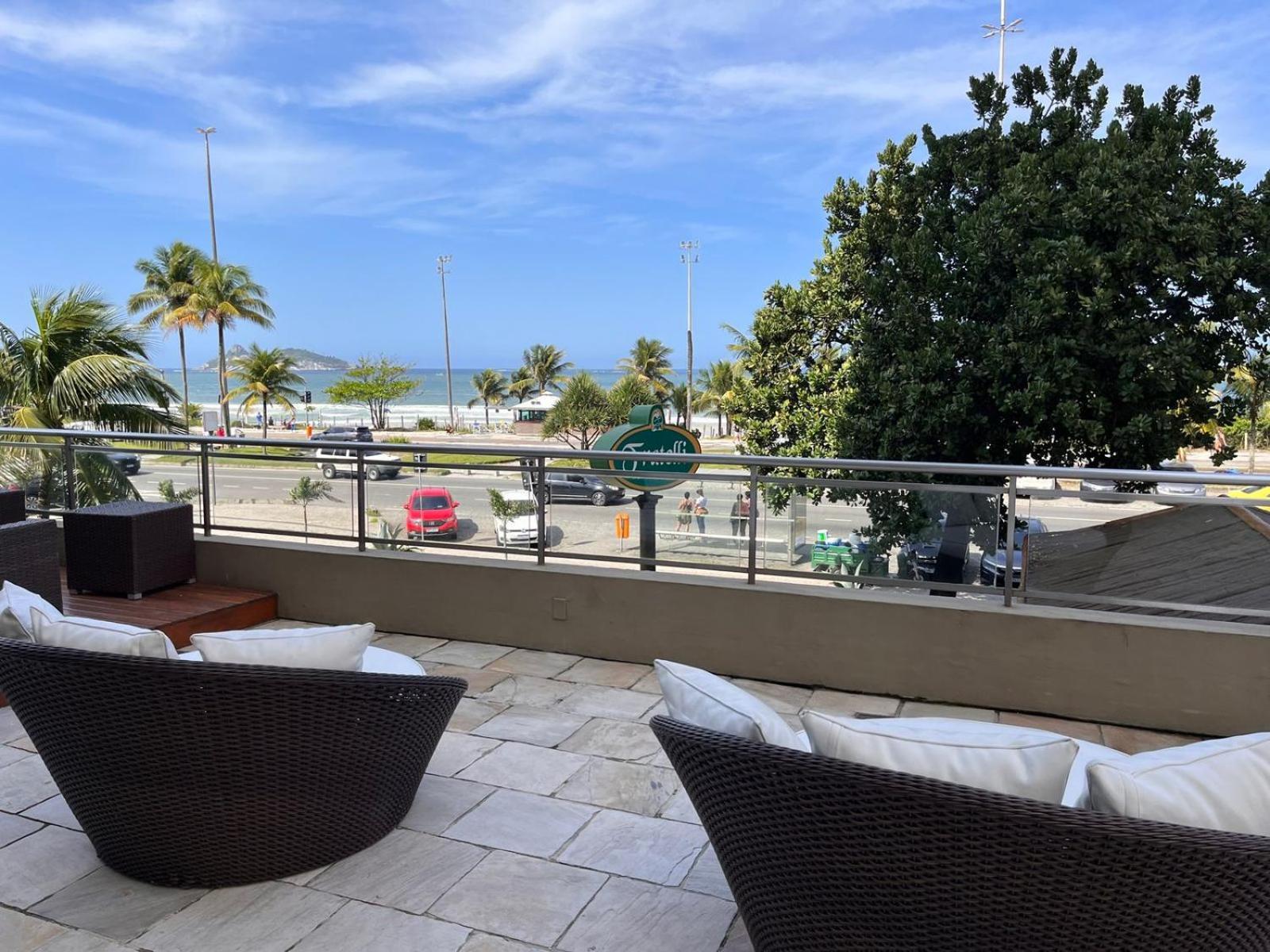 Apartamento Flat Em Frente A Praia Da Barra