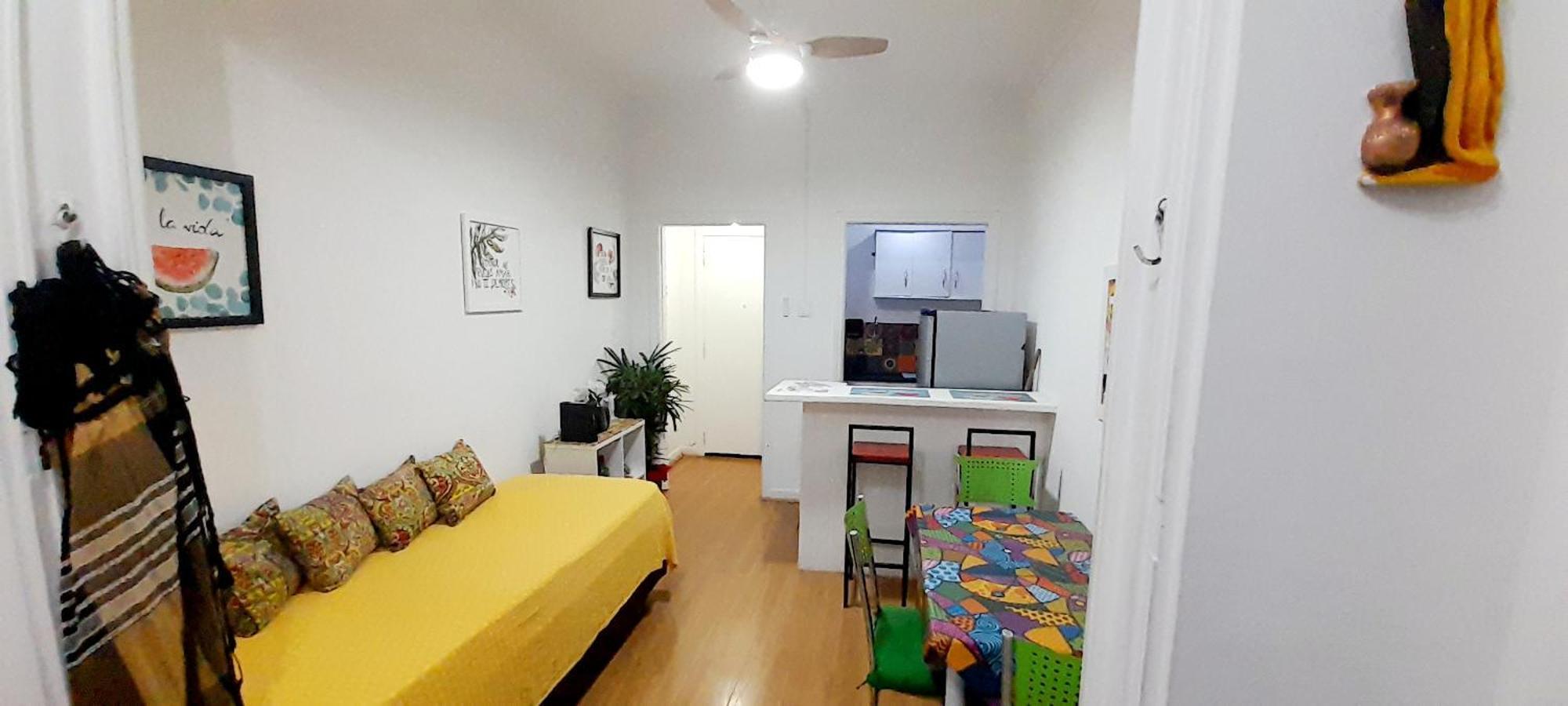 Aconchegante Apartamento Em Copacabana Rj. *