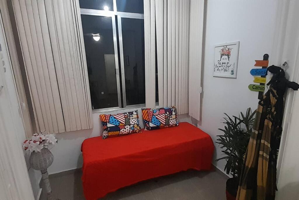 Apartamento Aconchegante Apartamento Em Copacabana Rj. *