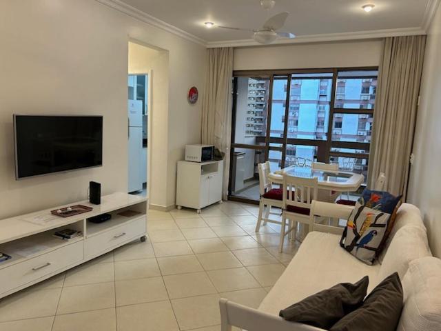 Lindo Apto De 2 Quartos E 2 Banheiros Sociais No Barramares Com Comercio Proximo, Piscina, Quadras, Parquinhos, Brinquedoteca, Emprestimo De Cadeiras E Barracas De Cortesia, Em Frente A Praia, Limpissimo, Com No
