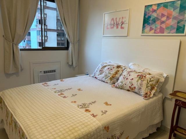 Lindo Apto De 2 Quartos E 2 Banheiros Sociais No Barramares Com Comercio Proximo, Piscina, Quadras, Parquinhos, Brinquedoteca, Emprestimo De Cadeiras E Barracas De Cortesia, Em Frente A Praia, Limpissimo, Com No Apartamento *