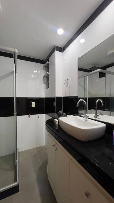 Apartamento Moderno Em Copacabana * Rio de Janeiro