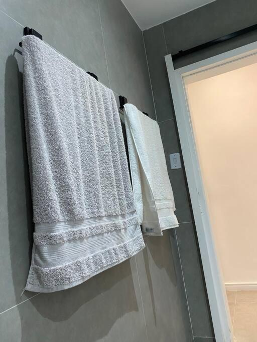 Apartamento Charmoso Ap: Relaxe Em Localizacao Privilegiada