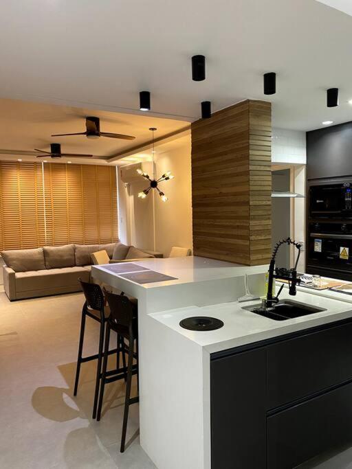 Charmoso Ap: Relaxe Em Localizacao Privilegiada