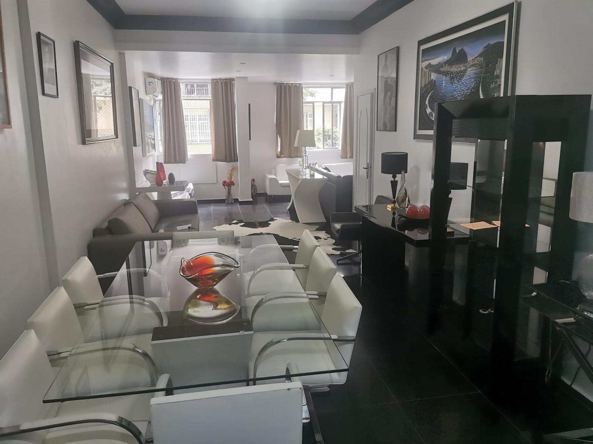 The Copacabana Luxury Design 3 Bedroom 3 Bathroom 85 Inch Cinema Tv Location * Rio de Janeiro