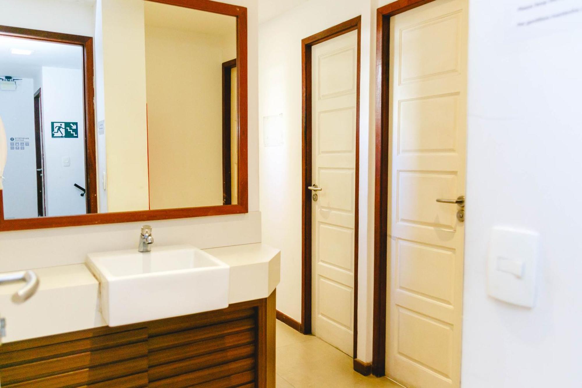 Albergue Palace *