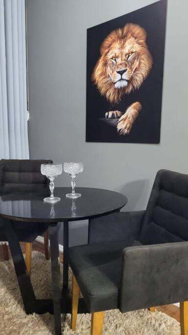 Excelente Em Copacabana Com 2 Quartos *