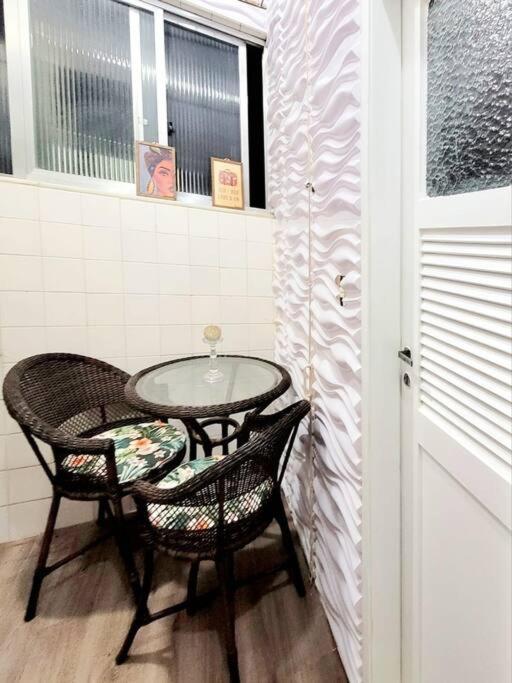 Excelente Em Copacabana Com 2 Quartos Apartamento *