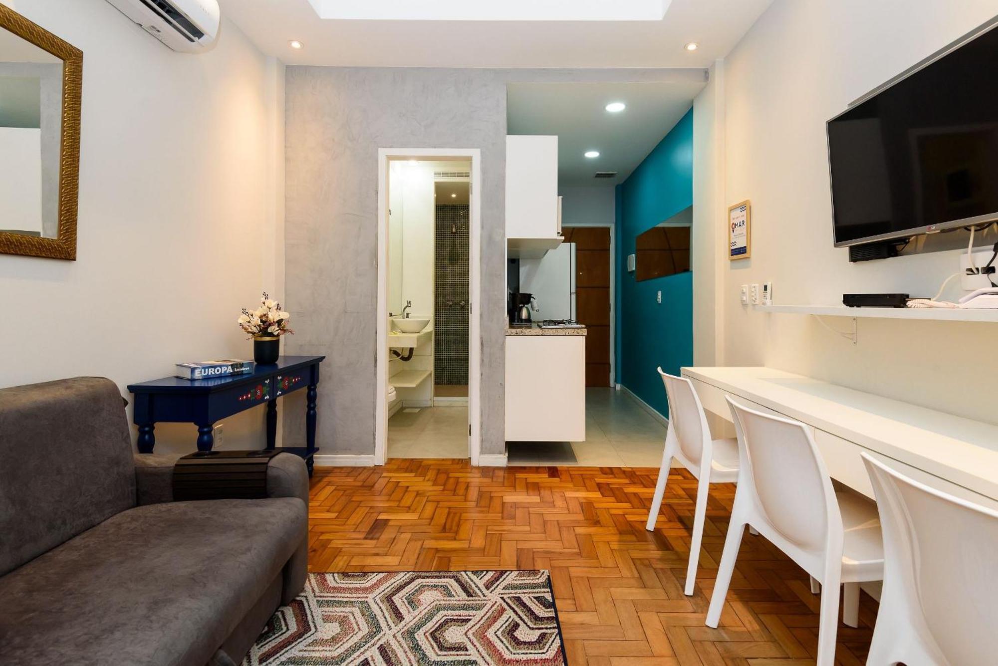 Apartamento Com Vista Mar Em Copacabana | Mvc 15/911