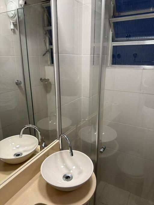 Belo Renovado 3 Quartos Em Copacabana * Rio de Janeiro
