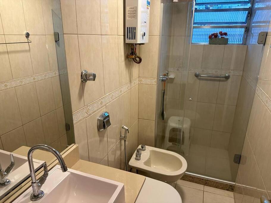 Apartamento Belo Renovado 3 Quartos Em Copacabana