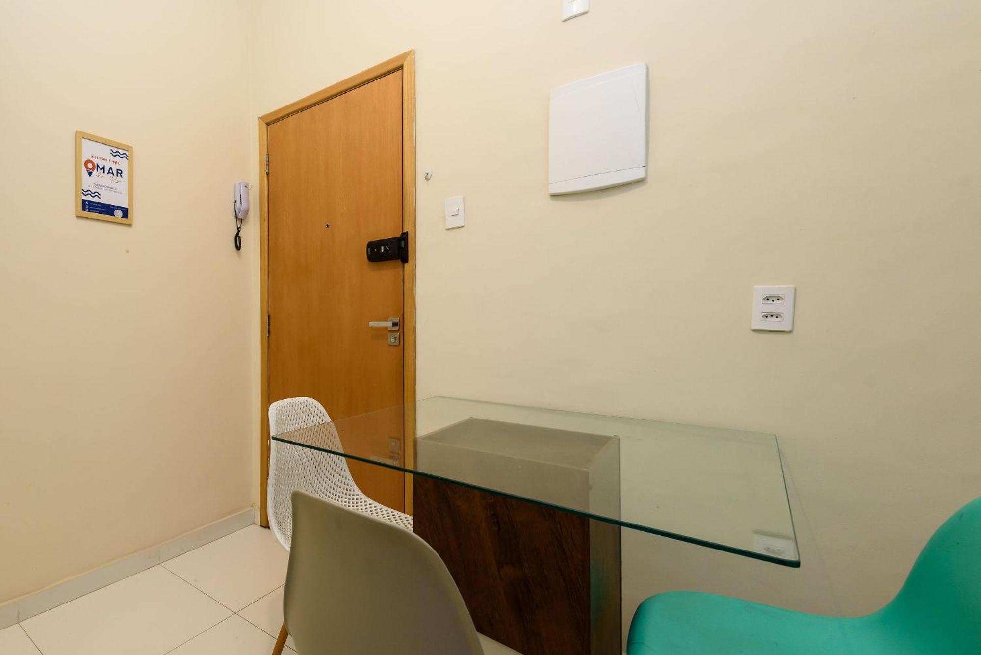 Apartamento A 200m Da | Nsc 1085/605