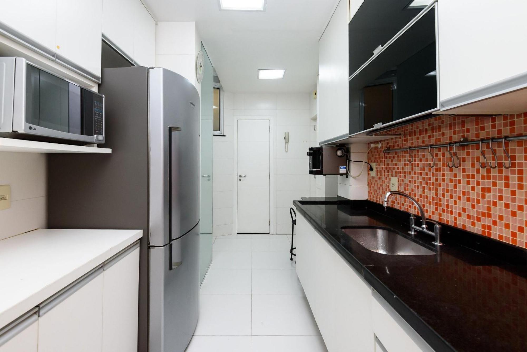 Apartment Moderno 3qtos A 200m Da | Nsc 1049/304
