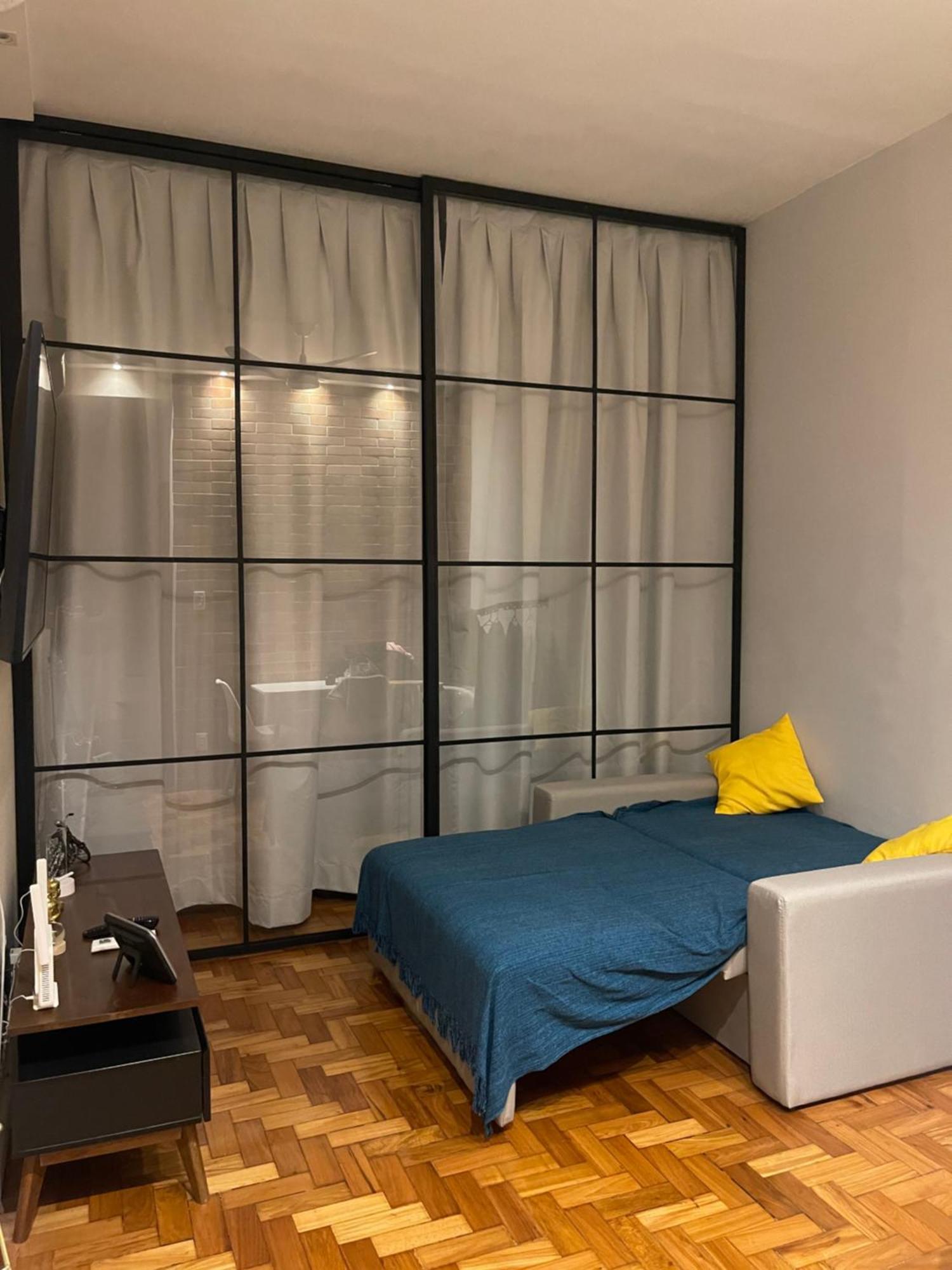 Quadra Praia! Loft Industrial Requintado Novo 4 Pessoas Vizinho Copacabana Palace! Apartamento Rio de Janeiro
