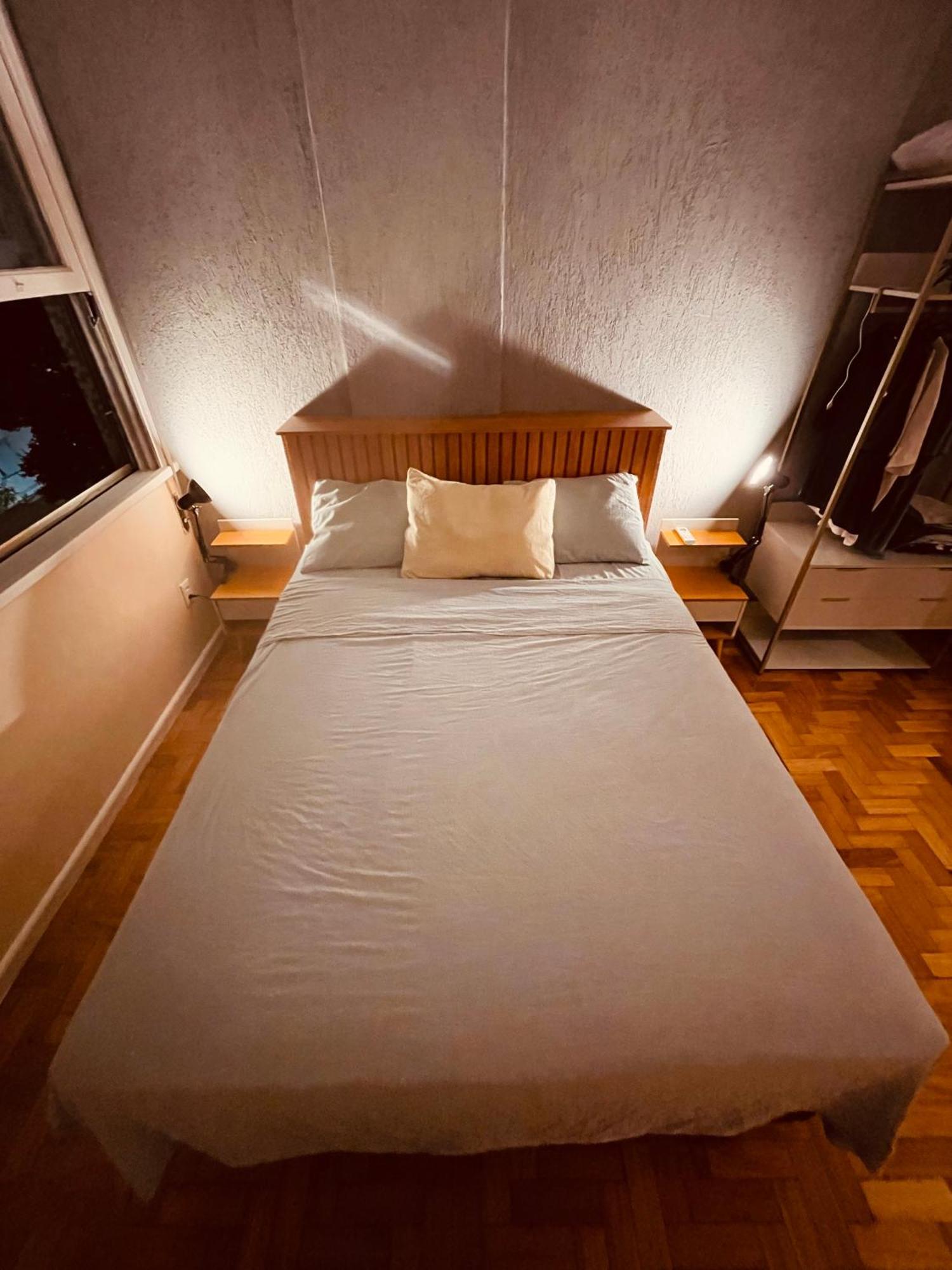 Quadra Praia! Loft Industrial Requintado Novo 4 Pessoas Vizinho Copacabana Palace! Apartamento