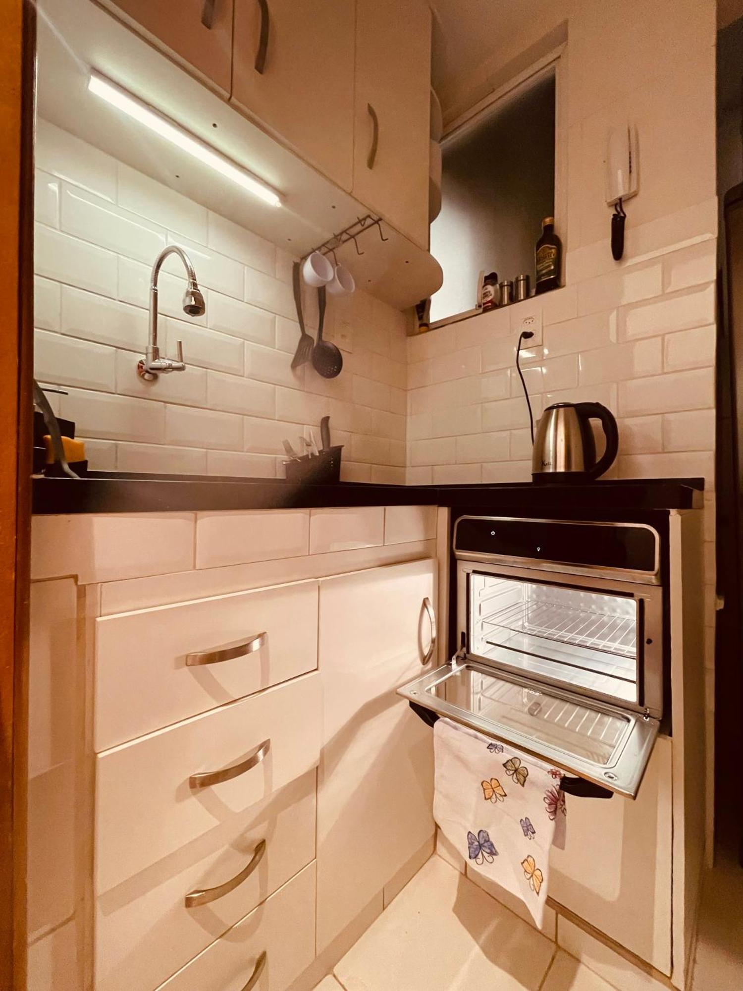 Quadra Praia! Loft Industrial Requintado Novo 4 Pessoas Vizinho Copacabana Palace! * Rio de Janeiro