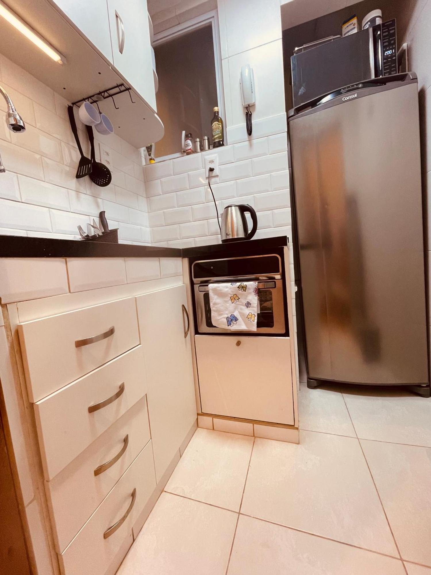 Quadra Praia! Loft Industrial Requintado Novo 4 Pessoas Vizinho Copacabana Palace! Apartamento Rio de Janeiro
