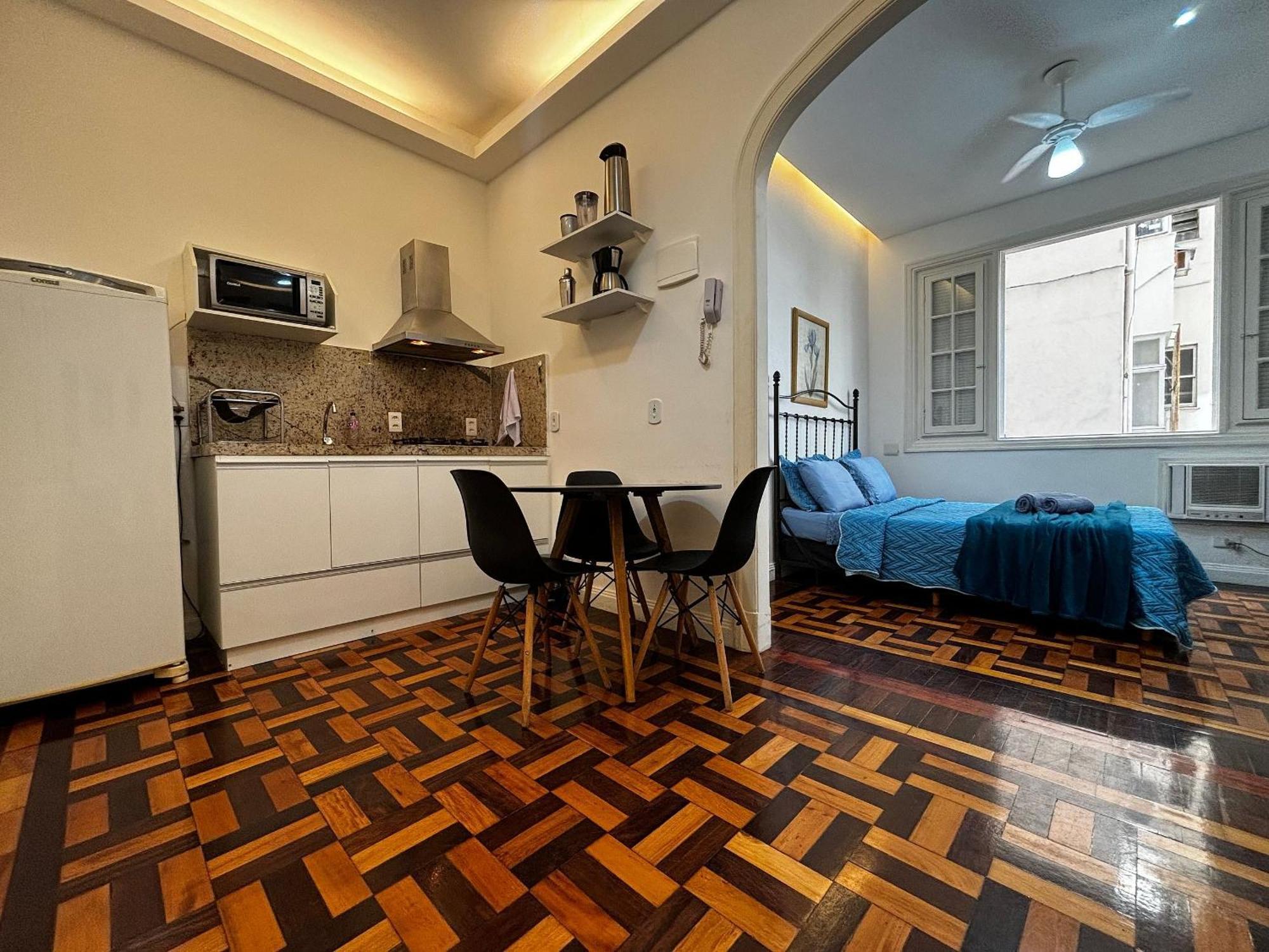Loft Em Copa A 1 Quadra Da