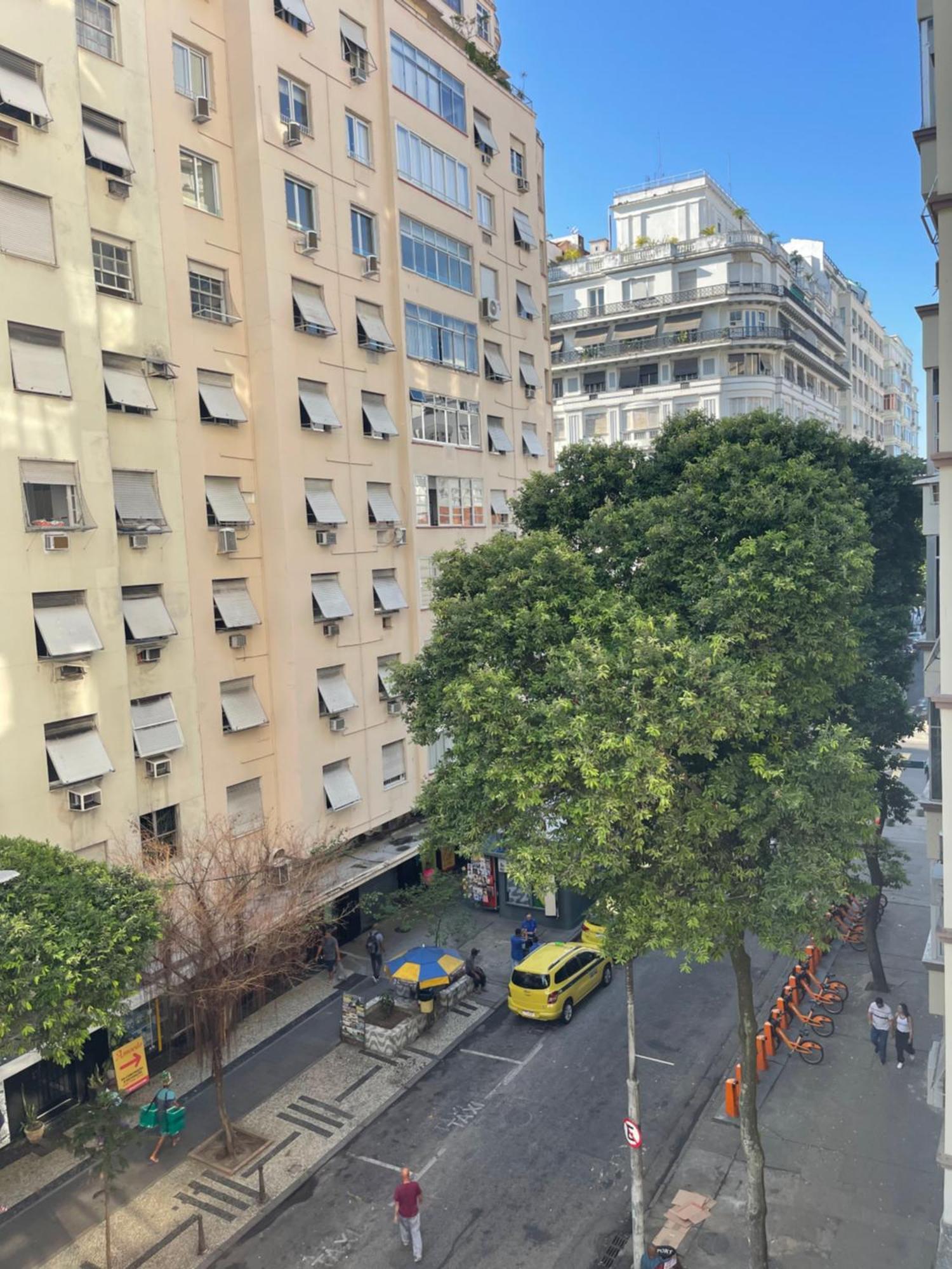 Quadra Praia! Loft Industrial Requintado Novo 4 Pessoas Vizinho Copacabana Palace!