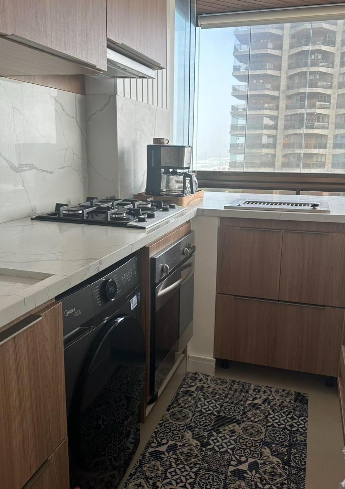 Lindo Apto No Lugar Da Barra Da Tijuca! Com Uma Vista De Tirar O Folego, Frente O Mar! Totalmente Equipado E Decorado Ao Lado Dos Melhores E Quiosques Da Barra! Portaria 24h, Piscina, Sauna, Jacuzzi, Academia, Garagem, Wi-fi, Lavan Apartment Rio de Janeiro