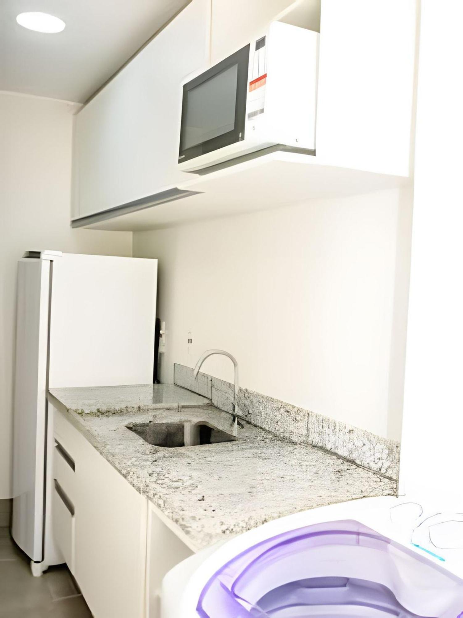 Flat Vpm - Cozinha, Varanda, Ar Cond, Estacionamento, Cama Queen, Vista Incrivel, 400mb Wi-fi, Tv Smart, Servicos De Streaming, Ducha Forte, Proximo A Barra Da Tijuca E Recreio, 10min De Carro Da Rio de Janeiro