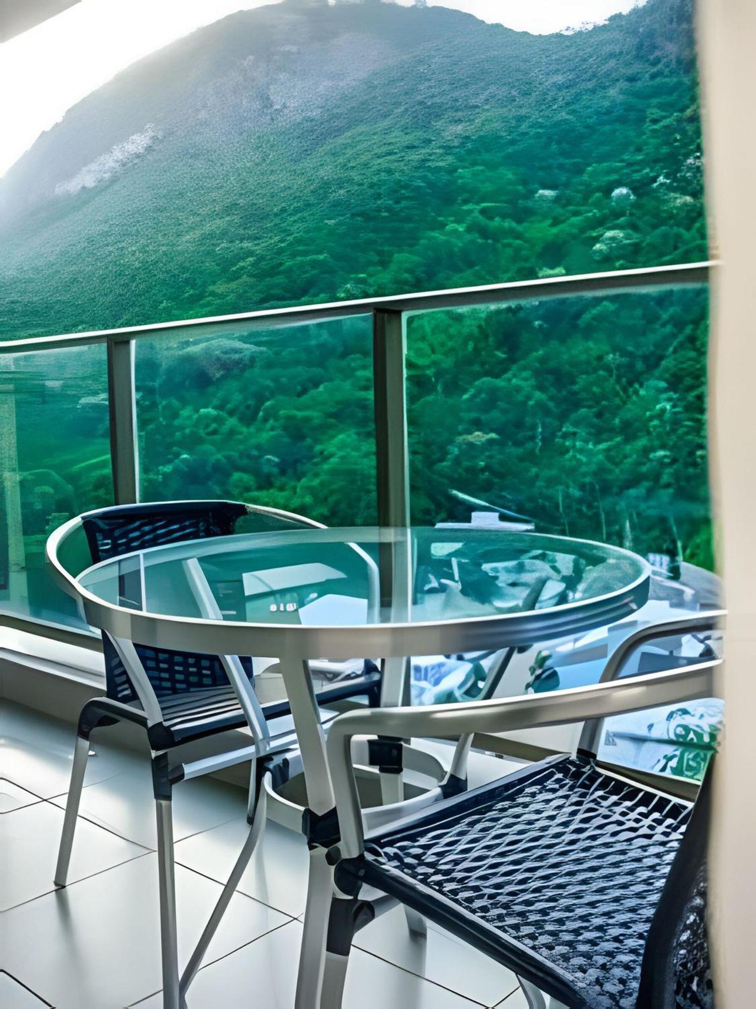 Flat Vpm - Cozinha, Varanda, Ar Cond, Estacionamento, Cama Queen, Vista Incrivel, 400mb Wi-fi, Tv Smart, Servicos De Streaming, Ducha Forte, Proximo A Barra Da Tijuca E Recreio, 10min De Carro Da Apartamento Rio de Janeiro