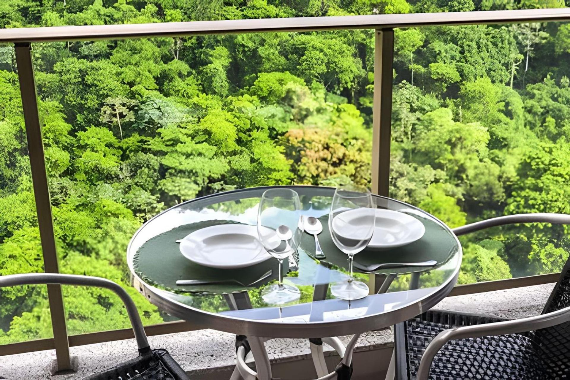 Flat Vpm - Cozinha, Varanda, Ar Cond, Estacionamento, Cama Queen, Vista Incrivel, 400mb Wi-fi, Tv Smart, Servicos De Streaming, Ducha Forte, Proximo A Barra Da Tijuca E Recreio, 10min De Carro Da Rio de Janeiro
